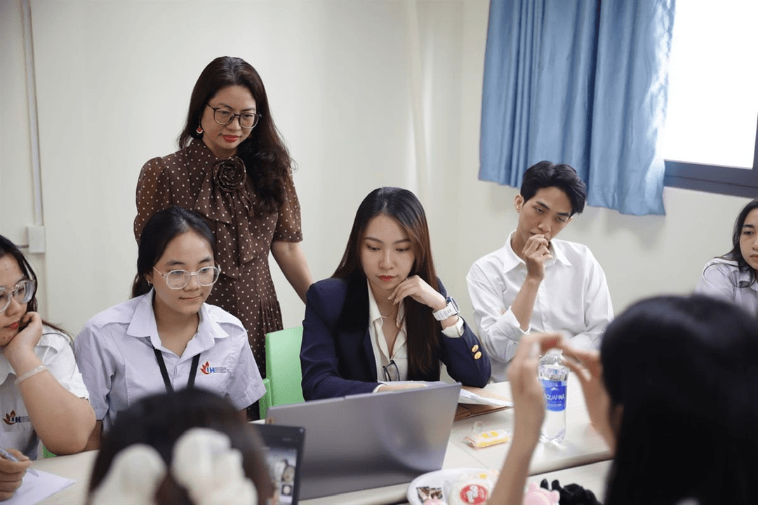 Buổi workshop với sinh viên
